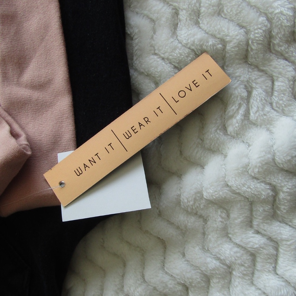 Almost Famous Fall Sweater With Ruffles - Picture 7 of 7